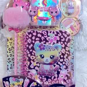 Girl Journalistic Writing Fun Leopard